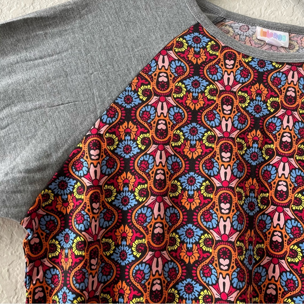 Lularoe Randy Top - Picture 3 of 5